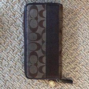 Coach wallet